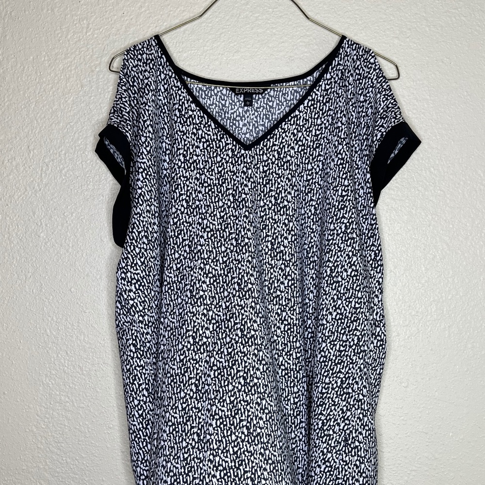 Express Cold Shoulder Soft Blouse Large